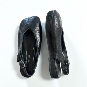 Vintage Comme des Garçons Cracked Leather Slingback Flats w. Square Toes
